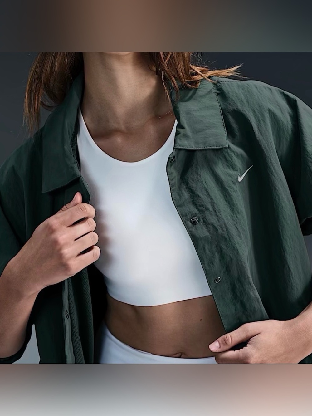 Nike Sportswear Essential Women's Oversized UV Woven Coaches' Jacket FV7560-338